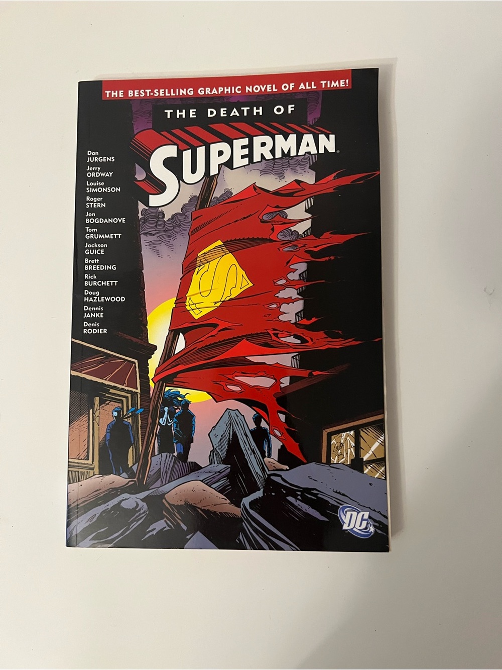DC The Death of Superman Graphic Novel - Red, Yellow, Black